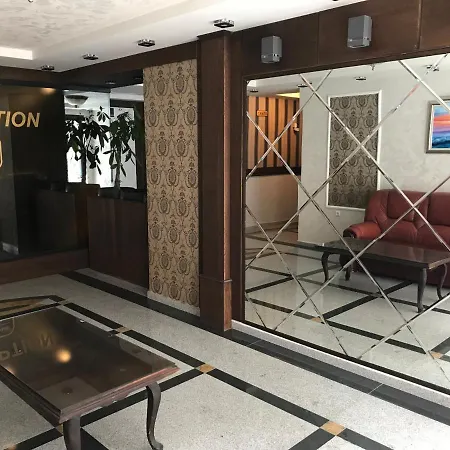 First Line Apartment Apartman